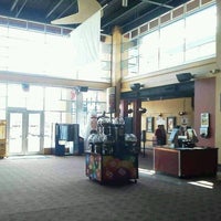 Foto tomada en Bow Tie Cinemas Parsippany Cinema 12  por Chewie C. el 3/23/2012