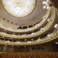 Foto tirada no(a) Opera and Ballet Theatre por Михаил П. em 1/31/2012