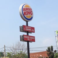 Photo taken at Burger King by Sugiono S. on 7/14/2012