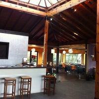 รูปภาพถ่ายที่ Restaurante Quinta de Cavia โดย Victor เมื่อ 12/18/2011