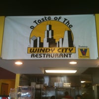 Снимок сделан в Taste of the Windy City пользователем Cheeto S. 2/12/2012
