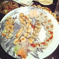 Foto diambil di Teak Thai Cuisine &amp; Sushi Bar oleh Brian N. pada 2/15/2012