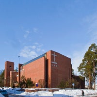 Photo taken at Malmin kirkko by Uskotoivorakkaus on 4/11/2012