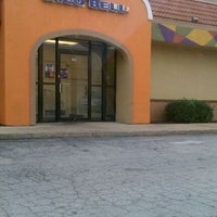 Photo taken at Taco Bell by Vera M. on 9/14/2011