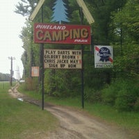 Foto tirada no(a) Pineland Camping Park por William B. em 5/5/2012