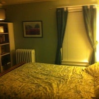 Foto tirada no(a) Chambered Nautilus Bed and Breakfast Inn por Adam R. em 2/19/2012