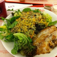 Снимок сделан в Seletti пользователем DJ Norbs 12/6/2011