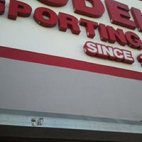 Photo taken at Modell&amp;#39;s Sporting Goods by Eddy T. on 11/27/2011