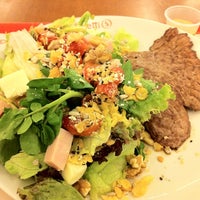 Снимок сделан в Seletti пользователем DJ Norbs 11/3/2011