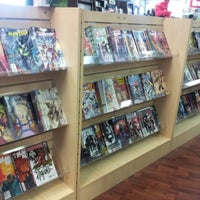8/19/2012にslokitaがDragon&amp;#39;s Lair Comics &amp;amp; Fantasyで撮った写真