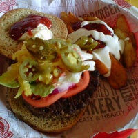 Photo taken at Fuddruckers by Jessica B. on 9/8/2012