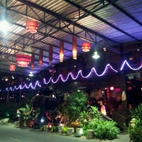 Photo taken at Red Ant Thai Cuisine by Job จ. on 1/24/2012