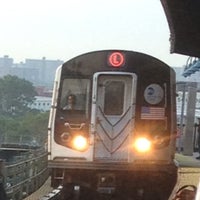 Mta Subway Broadway Junction A C J L Z Metro Station In Ocean Hill