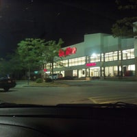 Photo taken at Hy-Vee by Cassidy on 7/16/2012