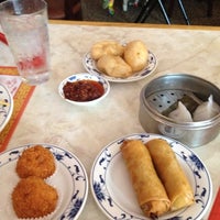 4/15/2012 tarihinde Eric B.ziyaretçi tarafından Grand Fortune Chinese Restaraunt'de çekilen fotoğraf