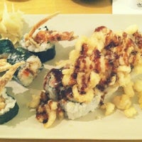 Foto diambil di Takemura Japanese Restaurant oleh Yeowool L. pada 8/26/2012