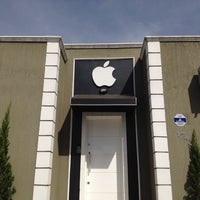 Foto tirada no(a) RCS Tech - Assistência Técnica Especializada Apple, Samsung, Motorola por Luiz C. em 5/18/2012