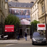 Photo taken at Rue de Solférino by Vilma O. on 4/30/2012