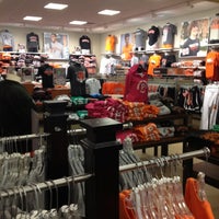 8/26/2012에 Andrew님이 Princeton University Store에서 찍은 사진