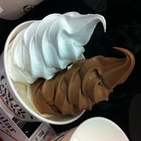 Photo taken at GOLDEN SPOON 丸の内オアゾ店 by Napalm T. on 3/6/2012