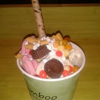 Photo taken at Bamboo Frozen Yogurt Café by Patsy C. on 7/13/2012