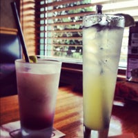 Photo taken at Applebee&amp;#39;s Grill + Bar by Jasmine Rodriguez on 8/17/2012