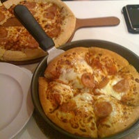 Photo taken at Pizza Hut by Tobi M. on 4/13/2012