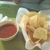 Das Foto wurde bei Camino Real Mexican Restaurant von William H. am 9/10/2012 aufgenommen