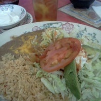 Das Foto wurde bei Guadalajara Family Mexican Restaurants von Mya M. am 7/20/2012 aufgenommen