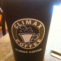 Photo taken at Climax Coffee 北谷ハンビー店 by Mako K. on 4/29/2012