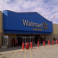 รูปภาพถ่ายที่ Walmart Photo Center โดย Carburt M. เมื่อ 6/5/2012