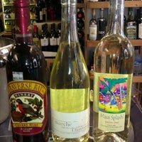 3/31/2012にAndrew Vino50 WinesがModern Liquorsで撮った写真