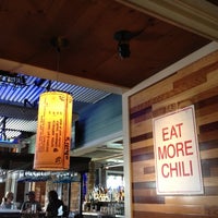 Foto tomada en Chili&amp;#39;s Grill &amp;amp; Bar  por Jon T. el 5/25/2012