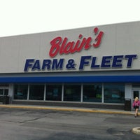 Foto diambil di Blain&amp;#39;s Farm &amp;amp; Fleet oleh Anthony M. pada 6/24/2012
