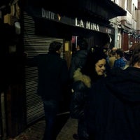รูปภาพถ่ายที่ Cervecería bar La Mina โดย Pablo V. เมื่อ 2/19/2012