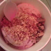 Photo taken at Off The Wall Frozen Yogurt by Katie R. on 6/10/2012