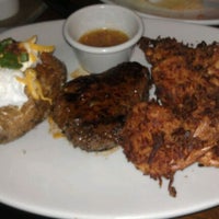 Photo taken at Outback Steakhouse by Wendell D. on 2/16/2012