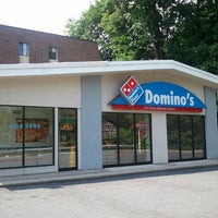 Photo taken at Domino&amp;#39;s Pizza by firewolf006 on 8/9/2011