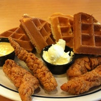 Photo taken at IHOP by ★彡 Ｃ. on 5/16/2012
