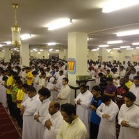 Photo taken at Abo Dhar Masjed جامع أبوذر الغفاري by Mohammed A. on 7/23/2012