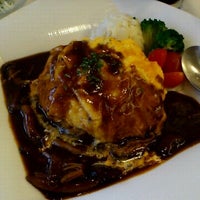 Photo taken at natural cafe CLEA (ナチュラルカフェ クレア) 川崎店 by Keisuke M. on 11/5/2011
