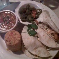 Foto tomada en La Parrilla Mexican Restaurant  por wanda a. el 5/21/2011