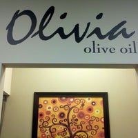 Foto tomada en Olivia Olive Oil  por Leland (. el 12/8/2011