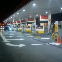 Photo taken at Shell by Patán M. on 9/4/2011