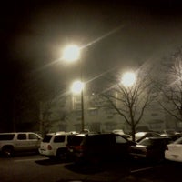 Photo taken at Floral Park Motor Lodge by Daniel M. P. on 11/27/2011
