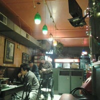 Das Foto wurde bei Marco&amp;#39;s Pizza von Redmond am 12/15/2011 aufgenommen