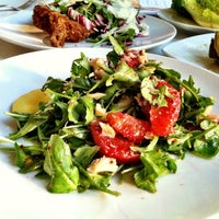 3/29/2012にPhillip D.がCatalan Mediterranean Restaurantで撮った写真