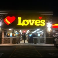 Photo taken at Love&amp;#39;s Travel Stop by Julie D. on 7/19/2011