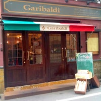 Photo taken at Pizzeria Garibaldi (ガリバルディ) by M. R. on 8/1/2011