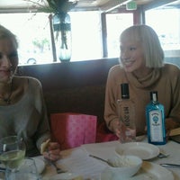 Foto diambil di Aristo&amp;#39;s Greek Restaurant oleh Susen S. pada 4/17/2012